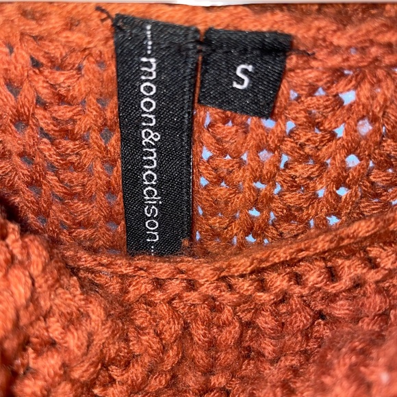 Rust Sweater - Picture 2 of 3